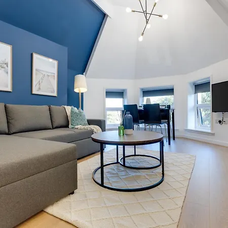 公寓 Ultra Luxe 2 Bedroom Near Beach, Centre & Peasholm Park